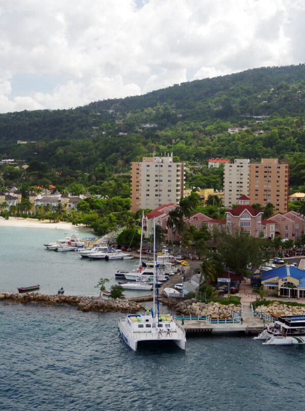 JM-ocho_rios-hafen-01